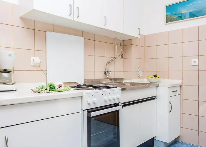 Apartment In With Wifi Malinska